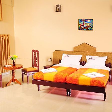Hotel Nuhman Kondotty Экстерьер фото