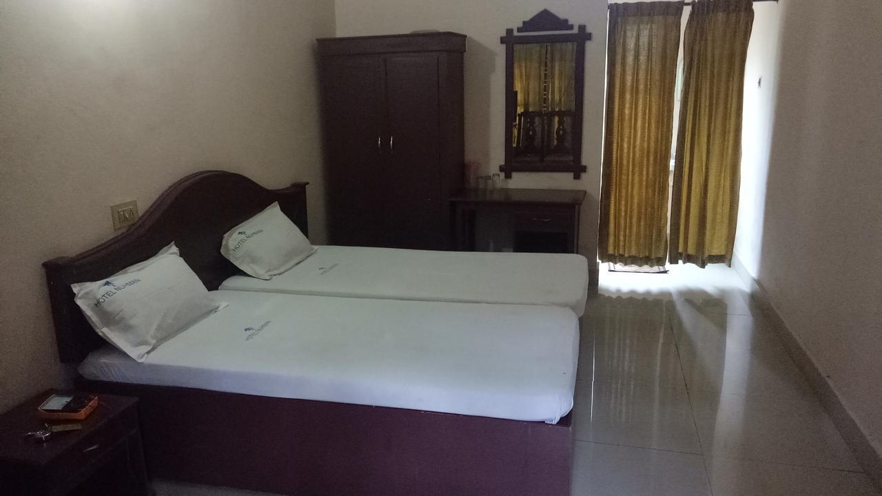 Hotel Nuhman Kondotty Экстерьер фото
