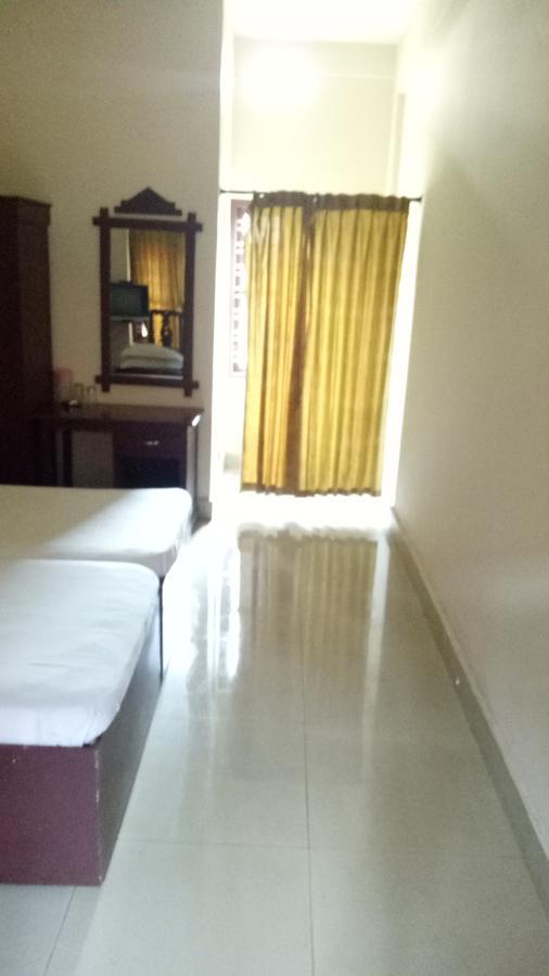 Hotel Nuhman Kondotty Экстерьер фото