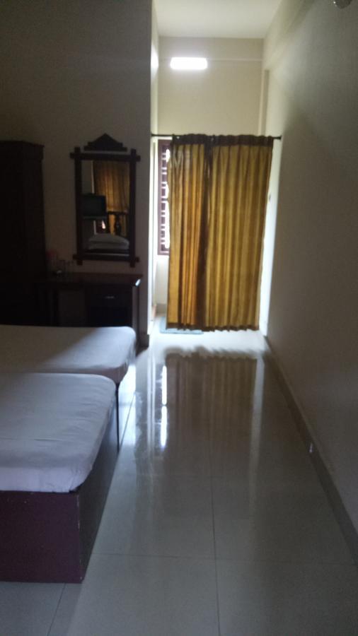 Hotel Nuhman Kondotty Экстерьер фото