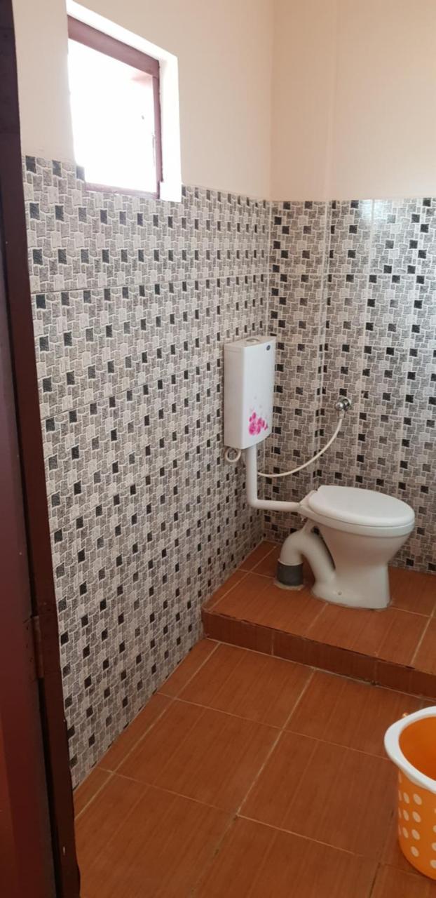 Hotel Nuhman Kondotty Экстерьер фото
